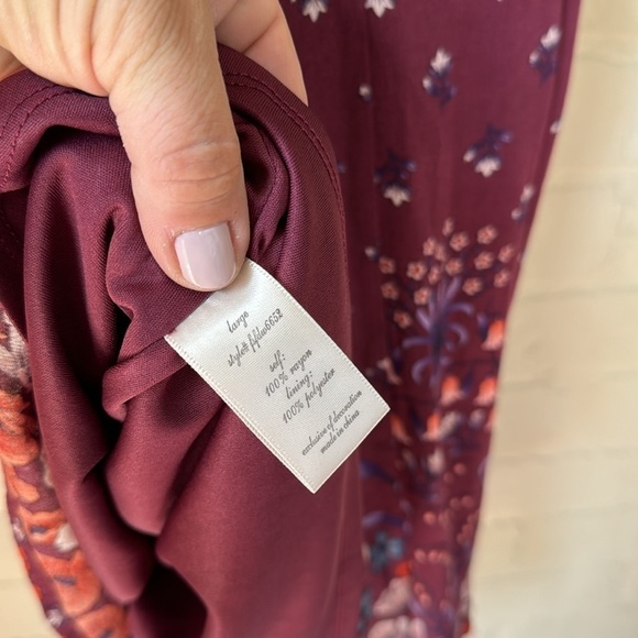 Embroidered dress Miami floral Francesca’s store large sleeveless burgundy - Picture 7 of 7